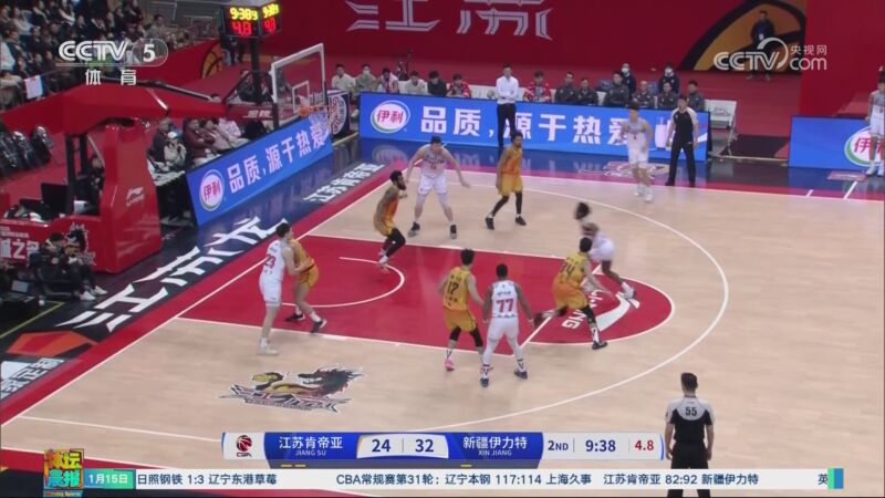 詹姆斯同样
